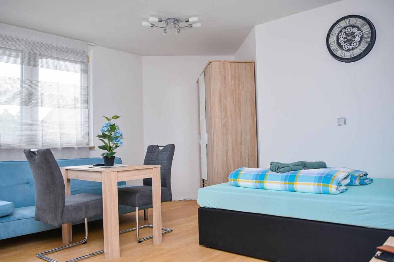 Ruhige Wohnung im . Private Parkplatz ,Balkon ,Netflix Nürnberg Exterior foto